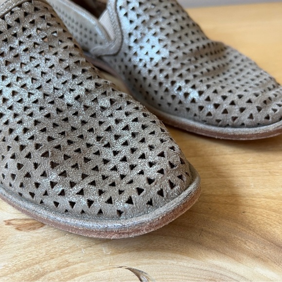 TRASK ALI PERFORATED SLIP ON LOAFERS SHOES WOMENS 8M PEWTER LEATHER UPPER… - Picture 4 of 10